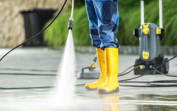 High Pressure Cleaning Using Pressure Washer.